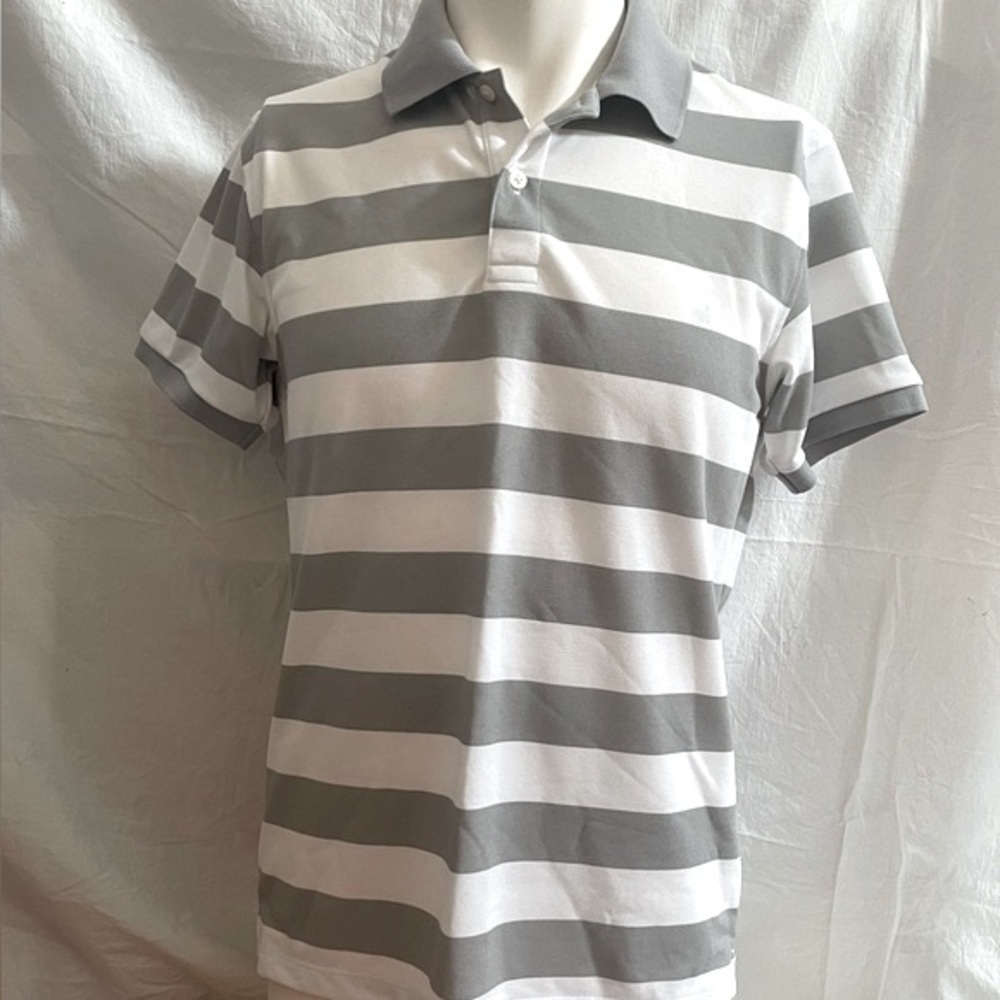 NWOT UNIQLO Mens Short Sleeve Polo Shirt